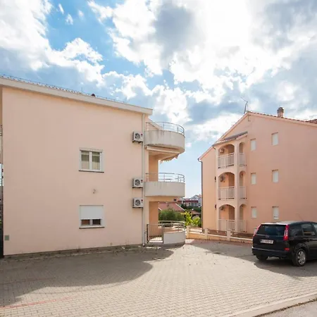 Lägenhet Dora's Place Vodice