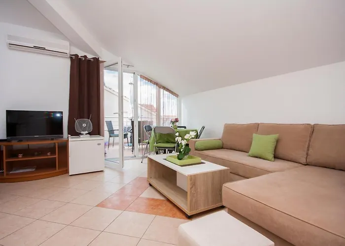 Dora's Place * Vodice