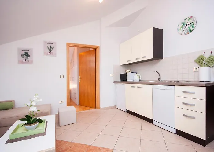 Dora's Place Daire Vodice